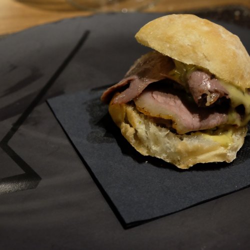 Il pastrami di wagyu nel pan de cristal